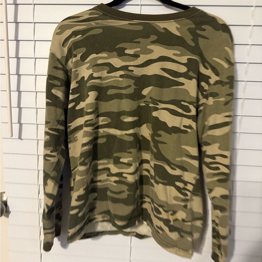 Faded Glory Green Camouflage Long Sleeve Tee